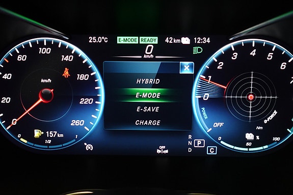 Mercedes-Benz C300 16 of 25