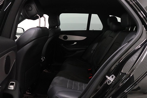 Mercedes-Benz C300 5 of 5