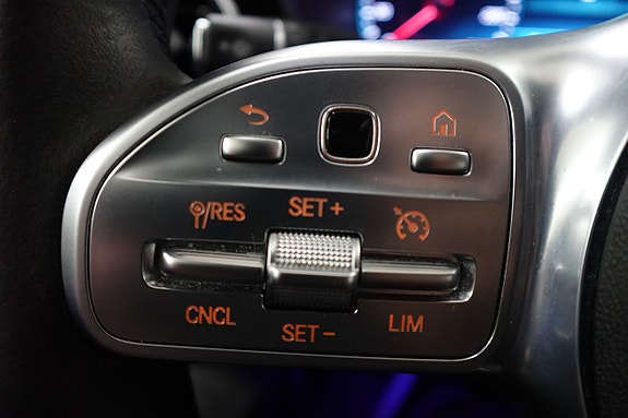 Mercedes-Benz C300 18 of 25