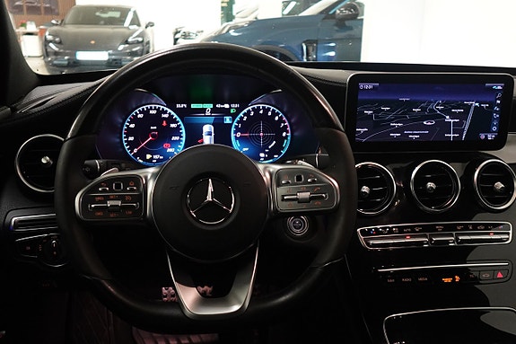 Mercedes-Benz C300 7 of 25