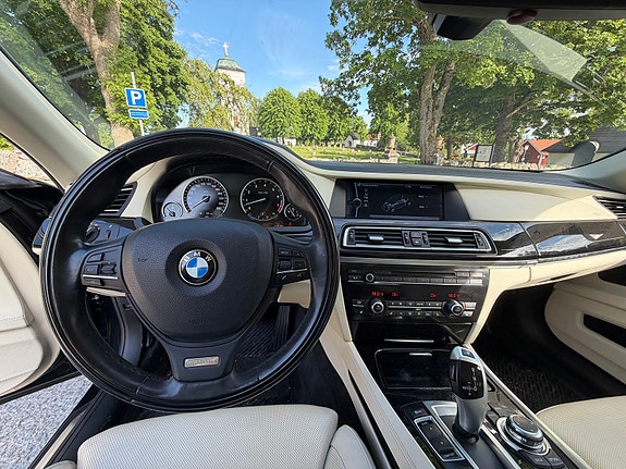 BMW ActiveHybrid 7 6 of 14