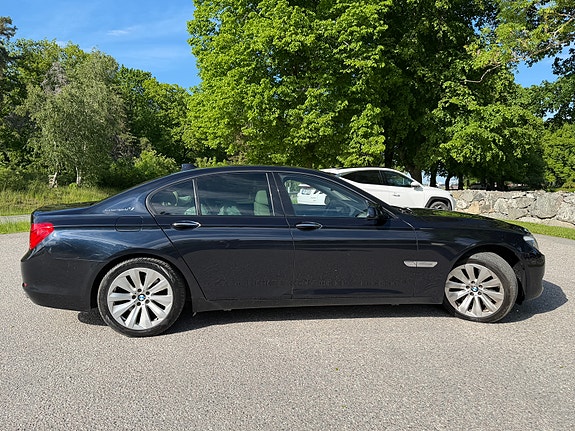 BMW ActiveHybrid 7 3 of 14