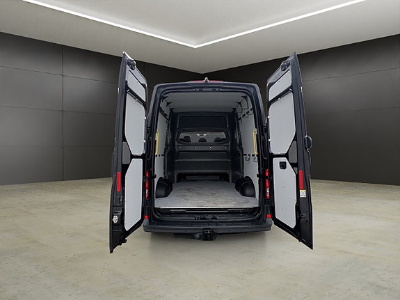 Volkswagen Crafter 11 of 30