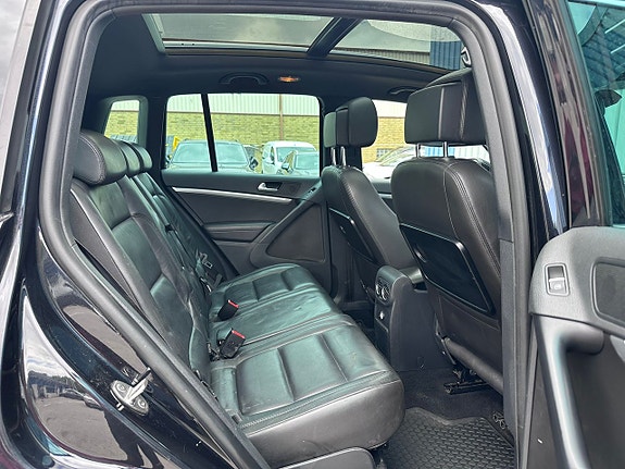 Volkswagen Tiguan 16 of 18