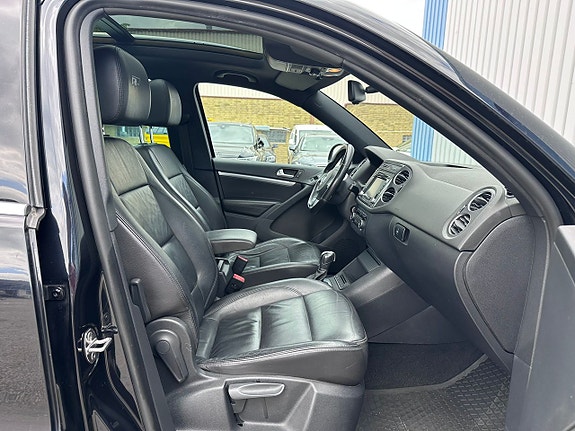 Volkswagen Tiguan 14 of 18