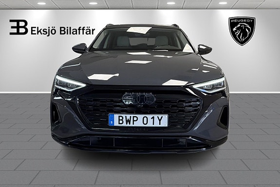 Audi Q8 e-tron 2 of 5