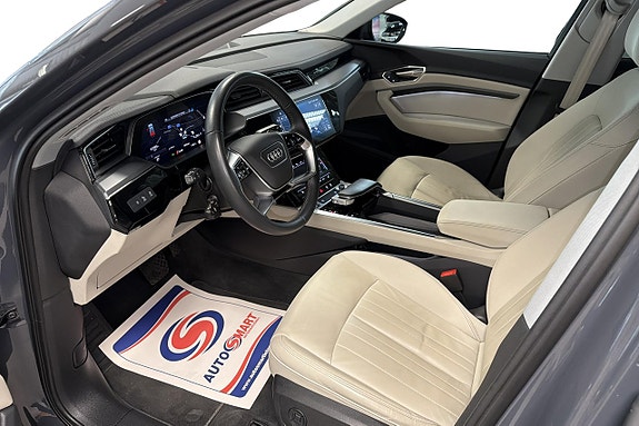 Audi Q8 e-tron 10 of 25