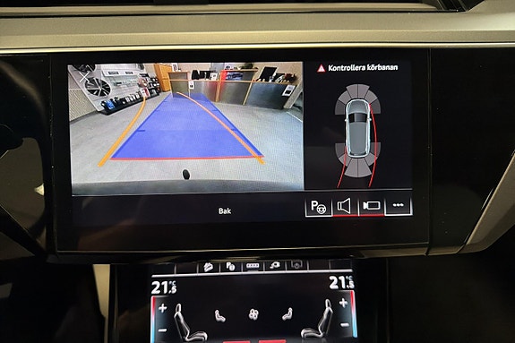 Audi Q8 e-tron 21 of 25