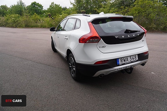 Volvo V40 Cross Country 5 of 5