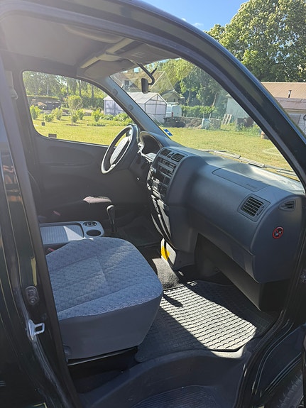Toyota HiAce 5 of 5