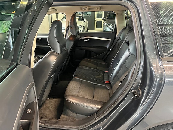 Volvo V70 14 of 16