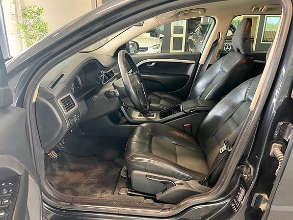 Volvo V70 15 of 16