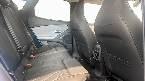 Ford Explorer 5 of 5