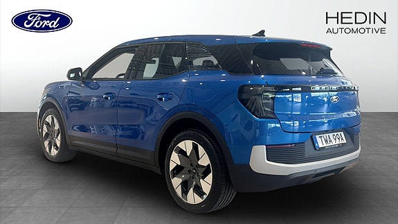 Ford Explorer 2 of 5