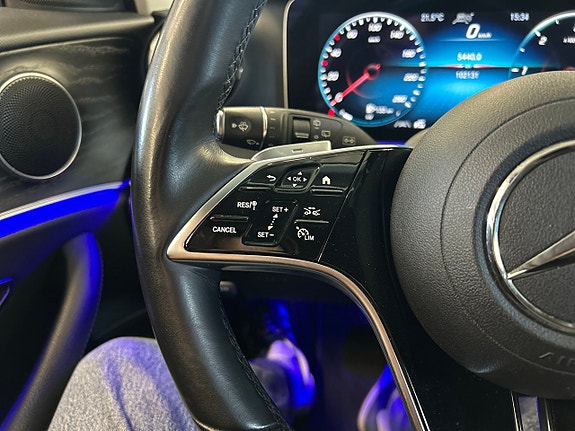 Mercedes-Benz E220 d 10 of 23