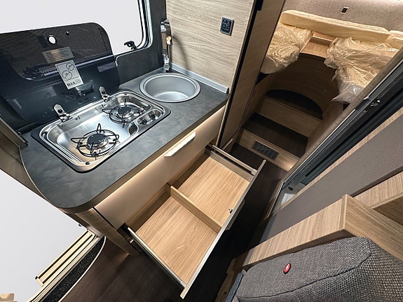 Knaus 4X4 Van TI Plus 650 MEG Platinum Selection 177hk AUTOMAT 4Motion 11 of 29