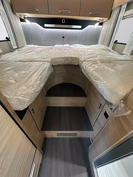 Knaus 4X4 Van TI Plus 650 MEG Platinum Selection 177hk AUTOMAT 4Motion 18 of 29
