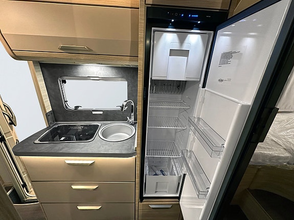 Knaus 4X4 Van TI Plus 650 MEG Platinum Selection 177hk AUTOMAT 4Motion 9 of 29