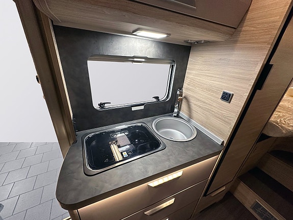 Knaus 4X4 Van TI Plus 650 MEG Platinum Selection 177hk AUTOMAT 4Motion 8 of 29