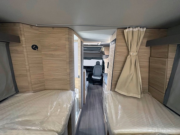 Knaus 4X4 Van TI Plus 650 MEG Platinum Selection 177hk AUTOMAT 4Motion 14 of 29