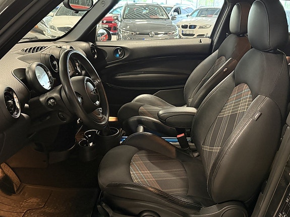 MINI Countryman Cooper D 6 of 8
