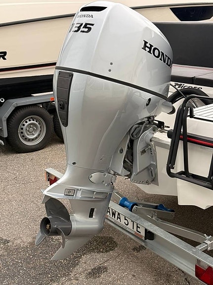 Micore XW 57SC Limited Edition + Honda 135hk + 80-trailer* 9 of 9