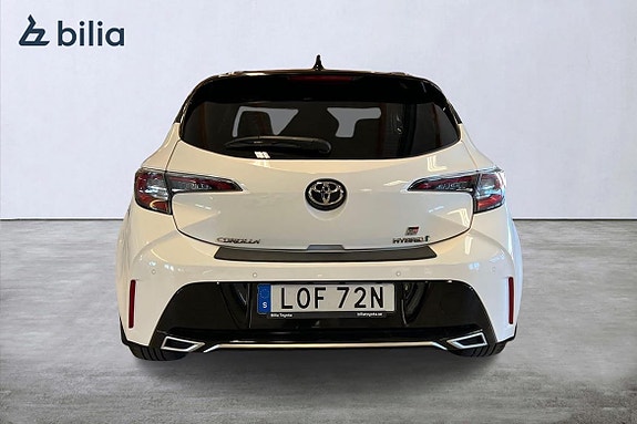 Toyota Corolla 5 of 5
