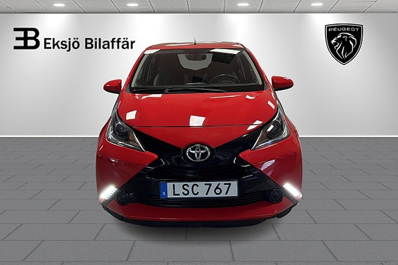 Toyota Aygo 2 of 5