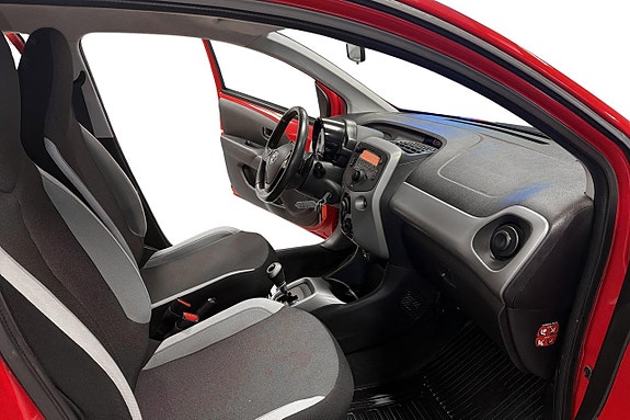 Toyota Aygo 11 of 17