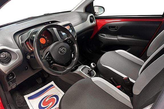 Toyota Aygo 10 of 17