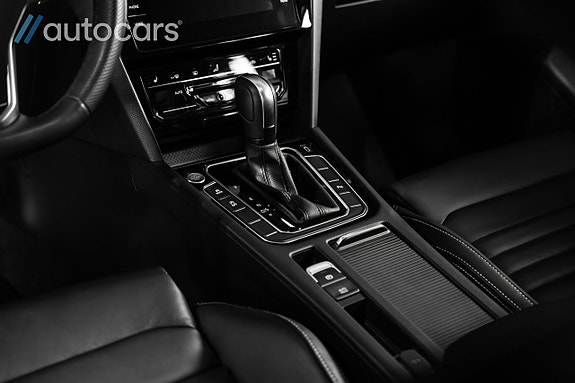 Volkswagen Passat Alltrack 25 of 30
