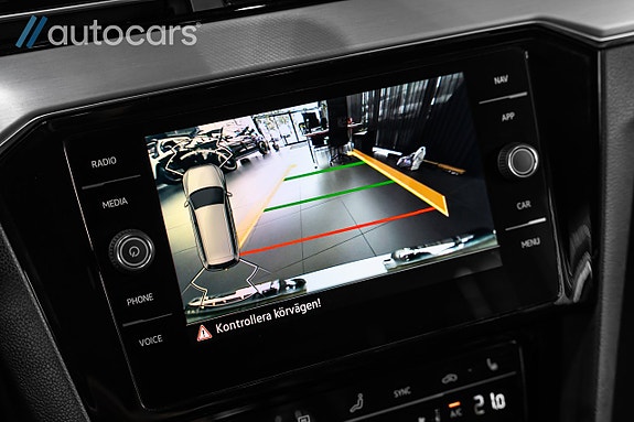 Volkswagen Passat Alltrack 20 of 30