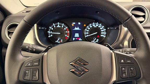Suzuki Vitara 10 of 12