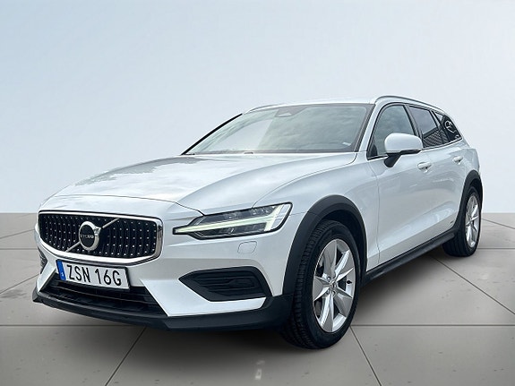 Volvo V60 Cross Country 16 of 23