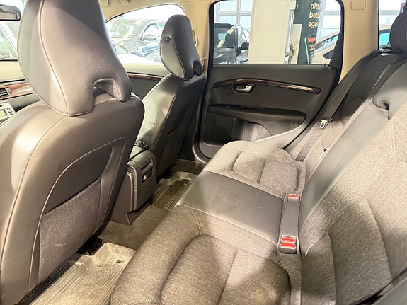 Volvo XC70 7 of 11