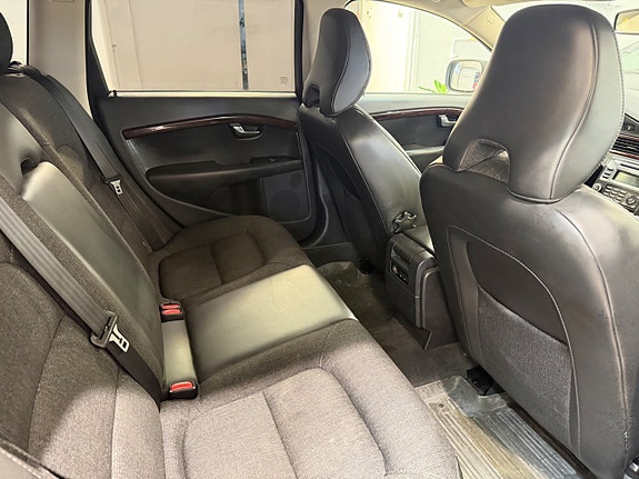 Volvo XC70 8 of 11