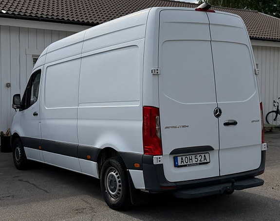 Mercedes-Benz Sprinter 211 3 of 5