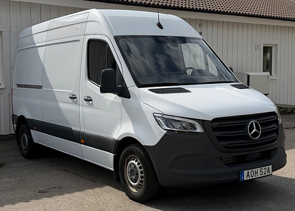 Mercedes-Benz Sprinter 211 2 of 5
