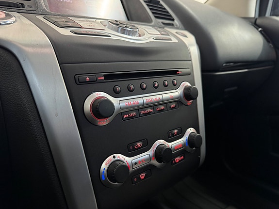 Nissan Murano 17 of 27