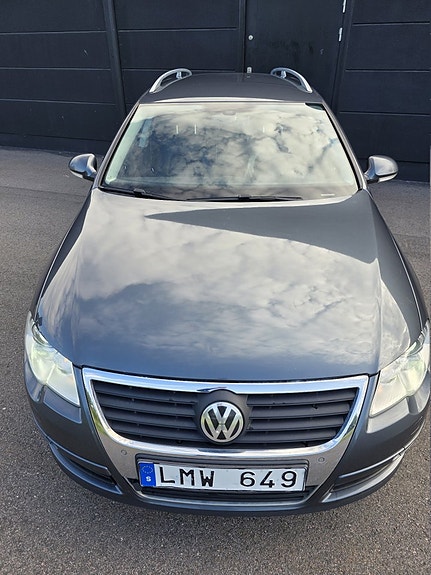 Volkswagen Passat 3 of 5
