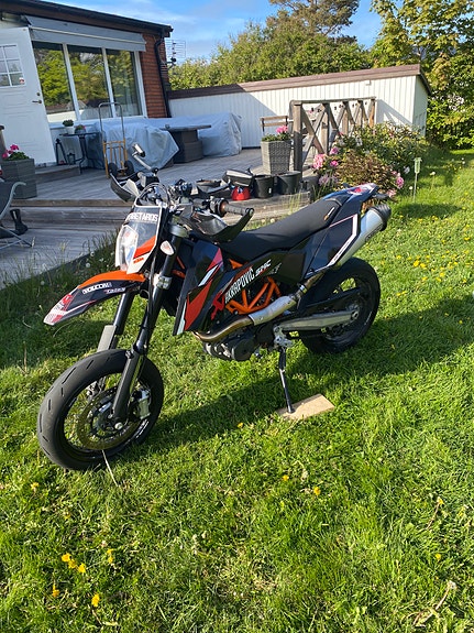 KTM 690 SMC R ABS 3 of 3