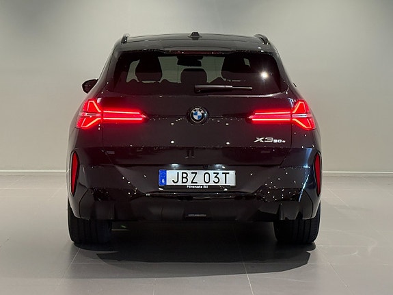 BMW X3 4 of 5