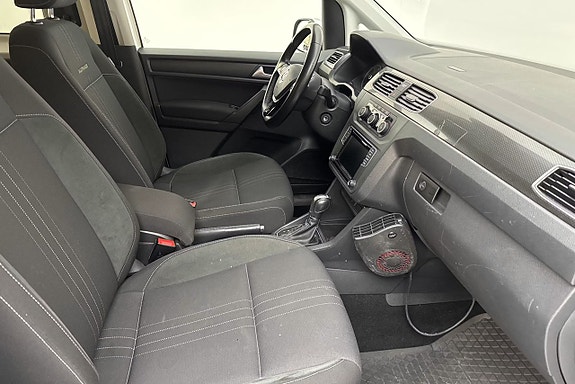 Volkswagen Caddy 10 of 26