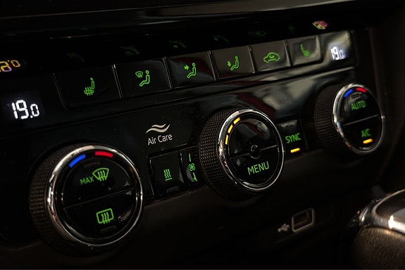 Skoda Octavia Scout 18 of 24