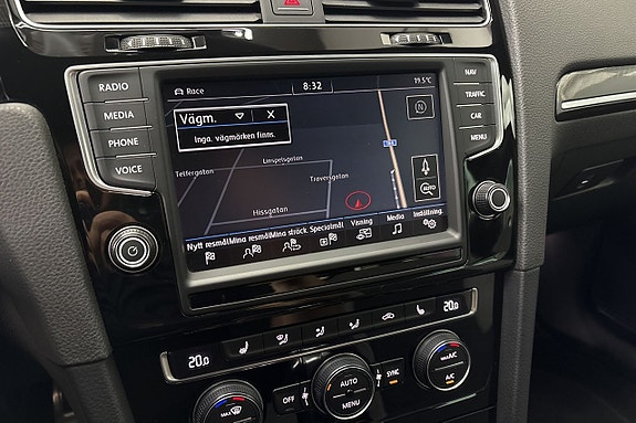 Volkswagen Golf VII 14 of 20