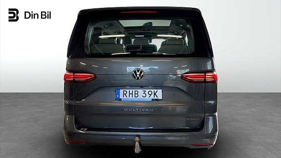 Volkswagen Multivan 5 of 5