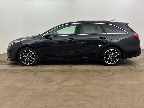 Kia Ceed 3 of 5