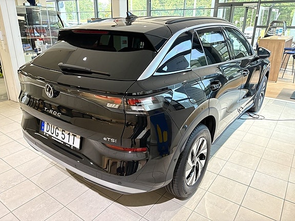 Volkswagen T-Roc 7 of 10