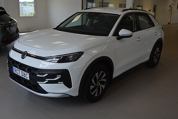Volkswagen T-Roc 3 of 5
