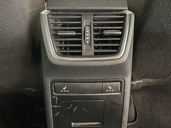 Skoda Octavia Scout 12 of 23